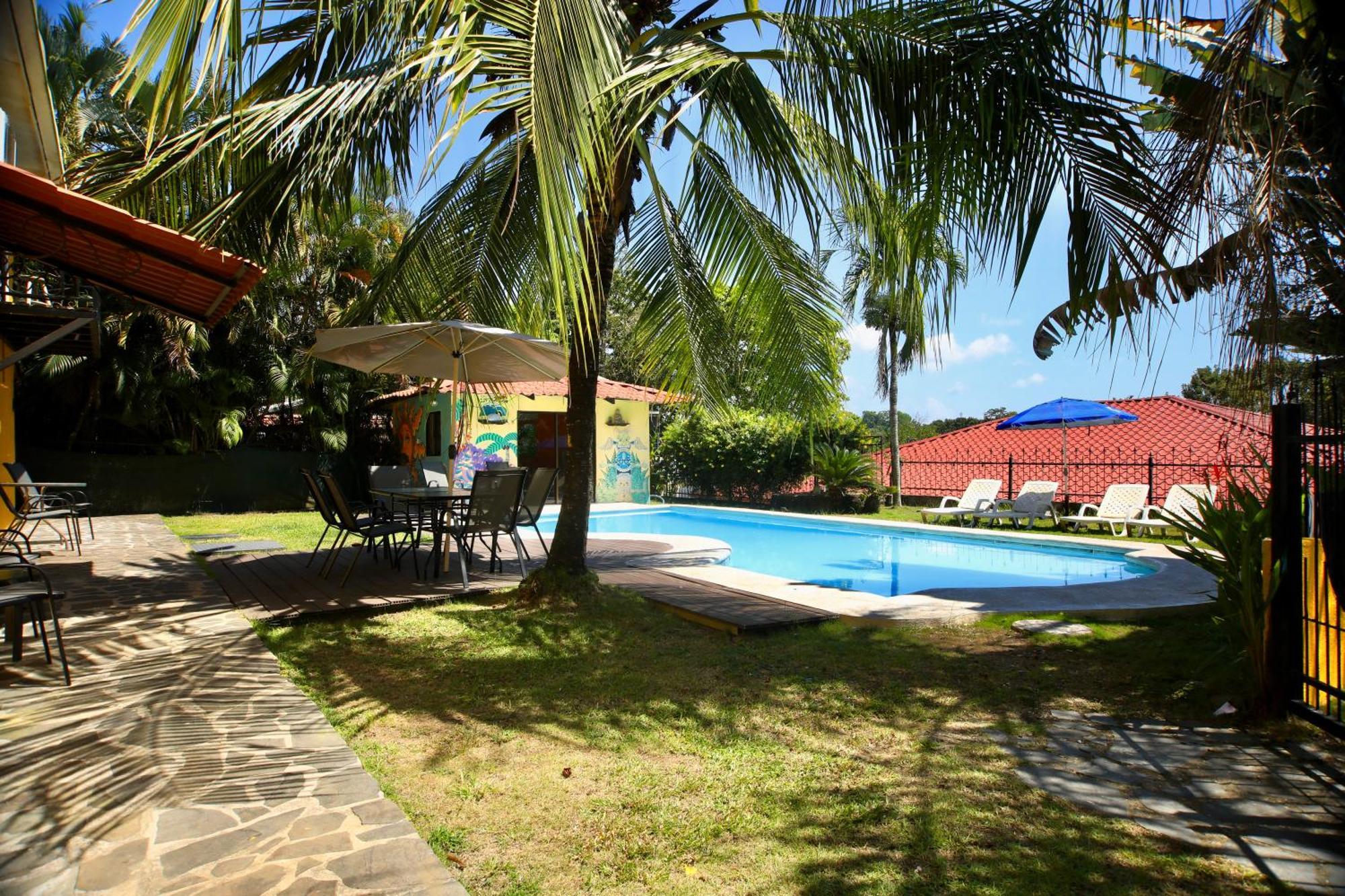 Wipeout Hostel Jacó Exterior foto